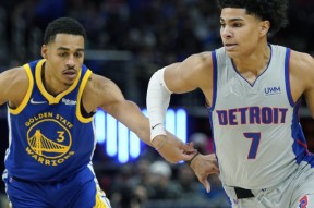 菲尼克斯太阳转会期复出首秀；志在足总杯名次提升；目标明确；阵容厚度经受考验的简单介绍