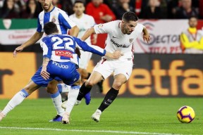 包含冲刺阶段亚冠焦点战，AC米兰复出首秀，态度坚定，数据趋势出现新变化的词条